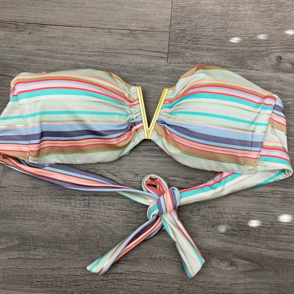 Victoria Secret Strapless Bikin Top.